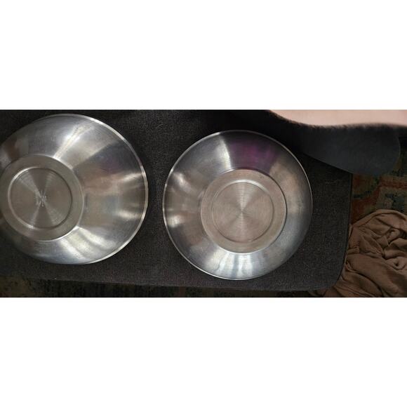 Vollrath 46668 Stainless Steel Serving Bowl - Set of 2 - Picture 5 of 5